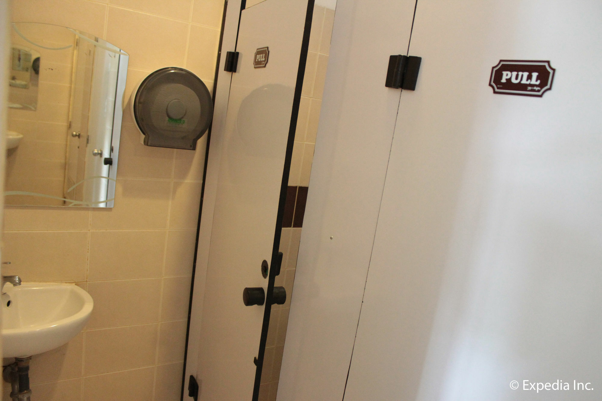 Reddoorz Plus Near Vigan Convention Center Екстер'єр фото