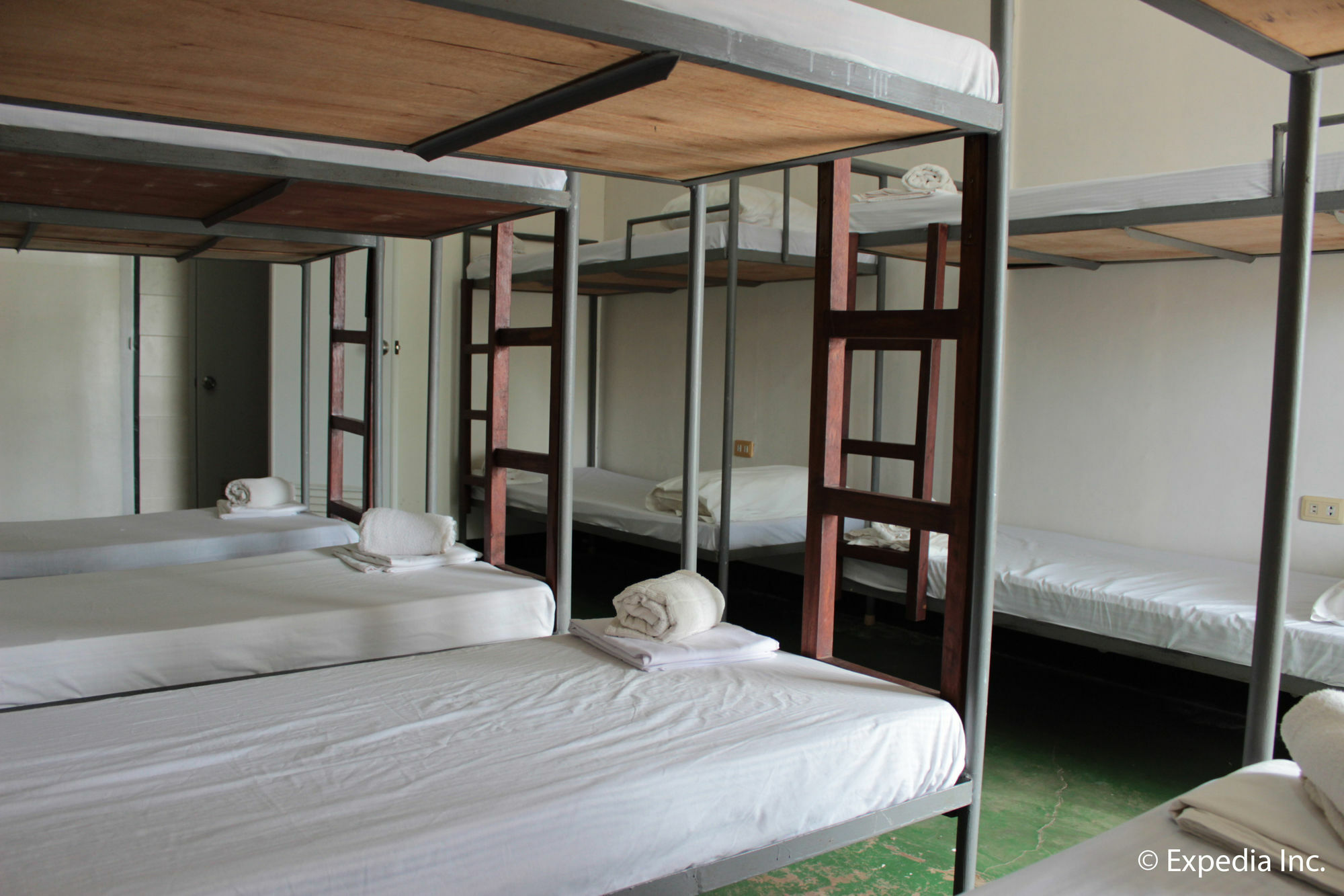 Reddoorz Plus Near Vigan Convention Center Екстер'єр фото