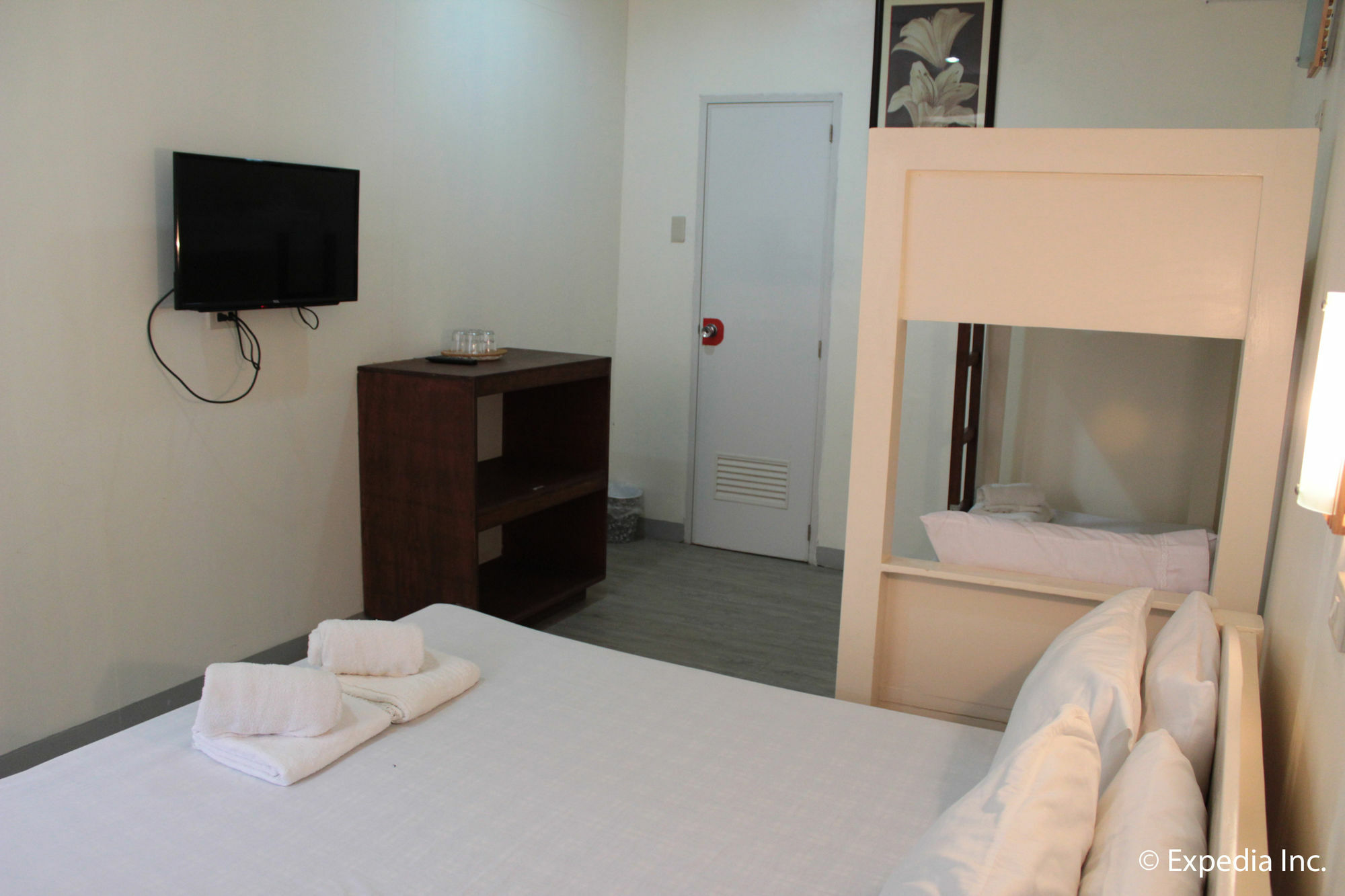 Reddoorz Plus Near Vigan Convention Center Екстер'єр фото