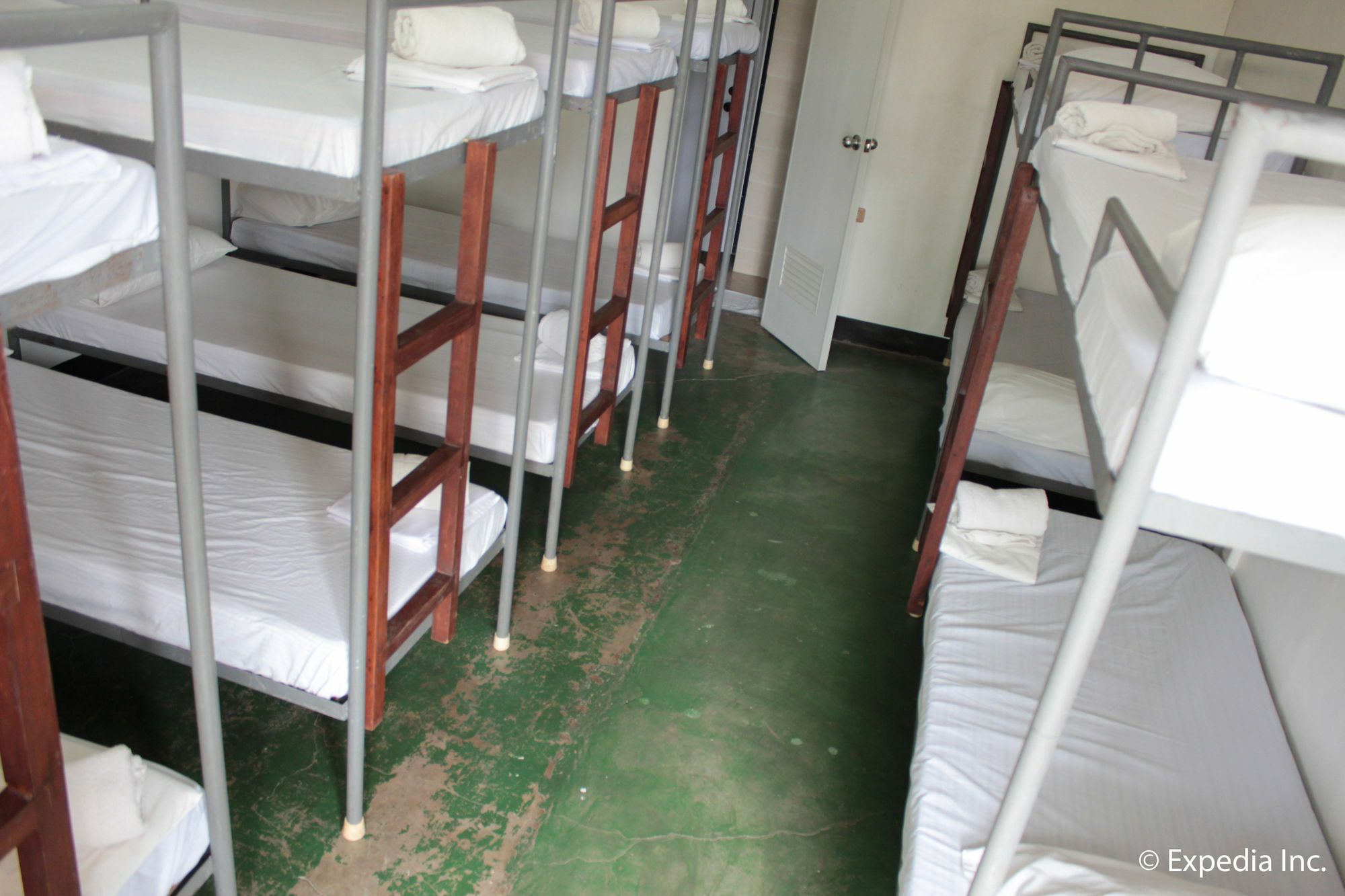 Reddoorz Plus Near Vigan Convention Center Екстер'єр фото