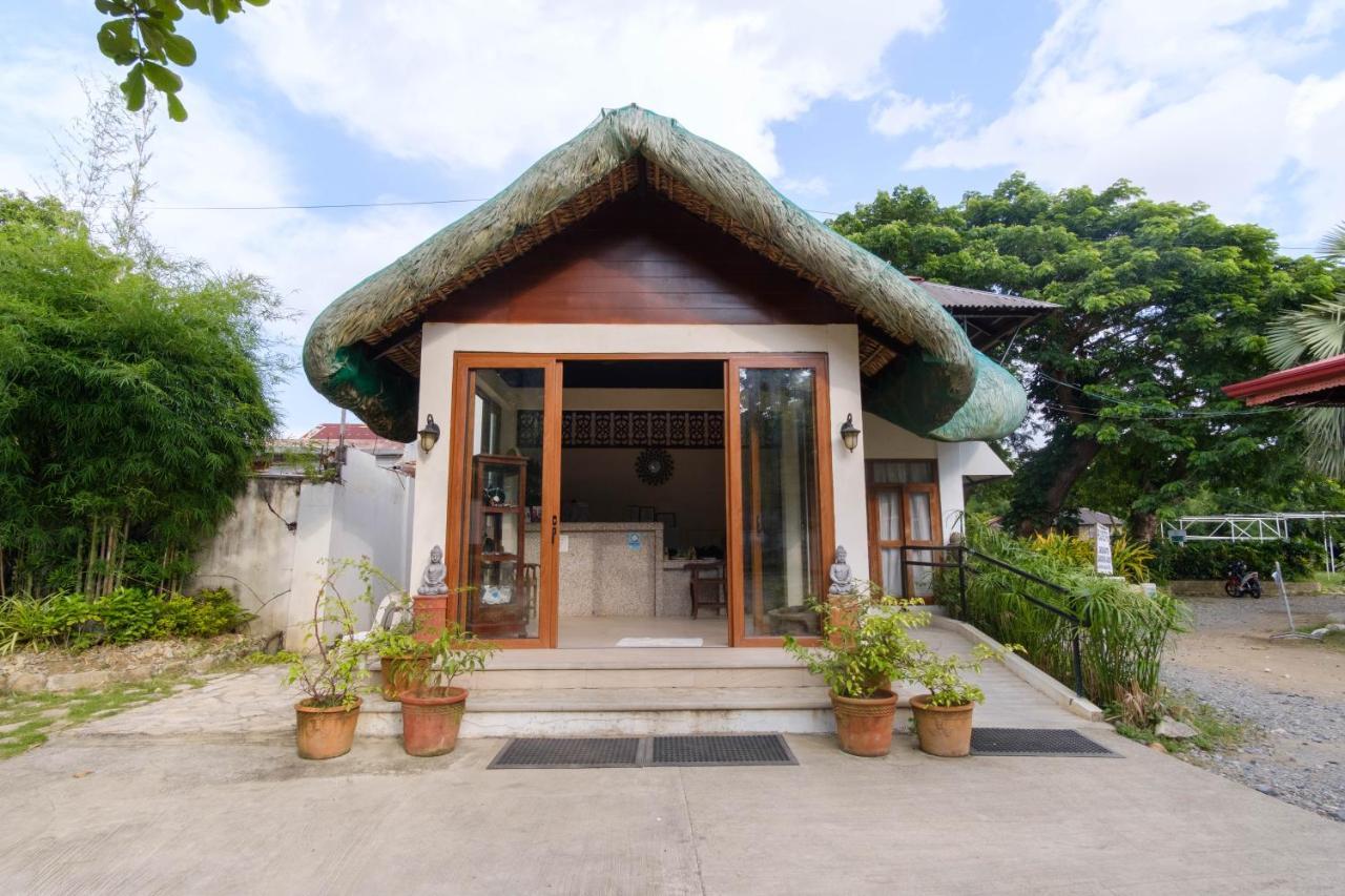 Reddoorz Plus Near Vigan Convention Center Екстер'єр фото