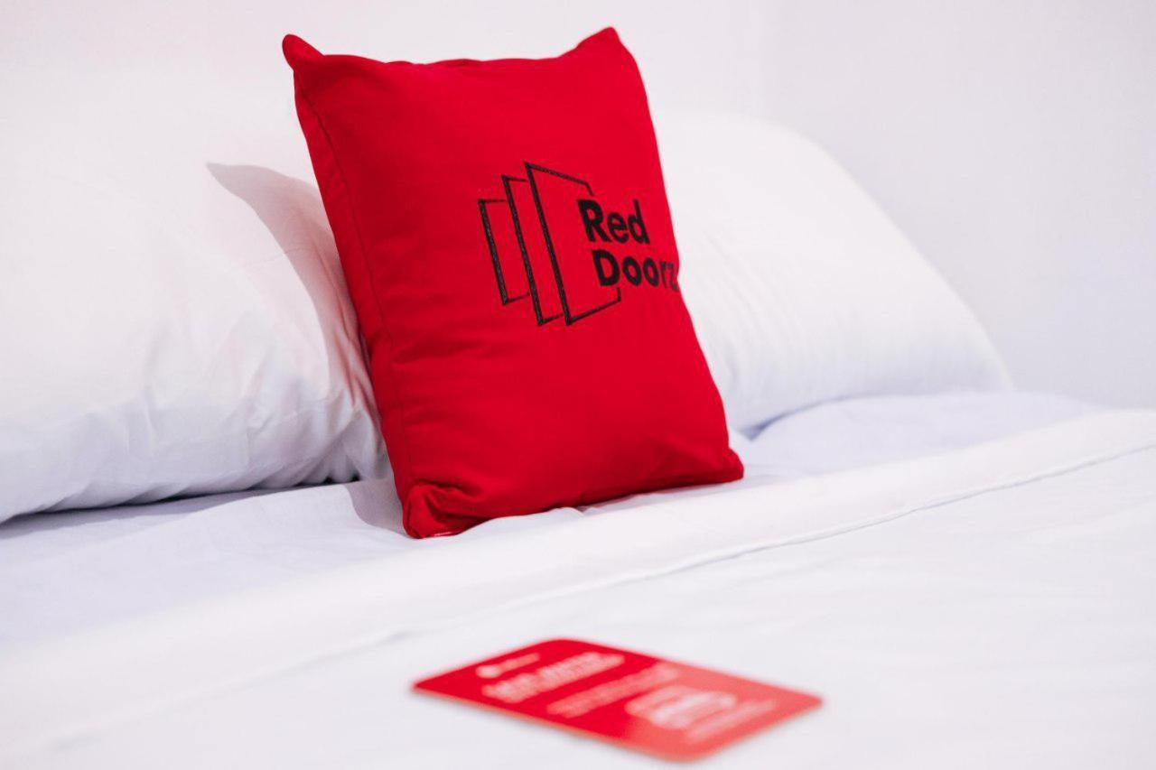 Reddoorz Plus Near Vigan Convention Center Екстер'єр фото